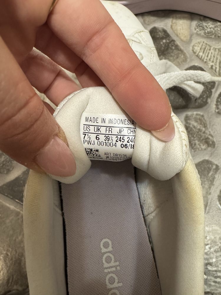 Дамски кецове Adidas