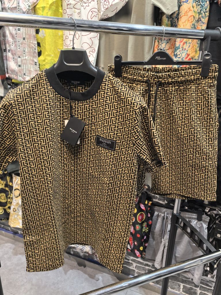 Balmain летен екип