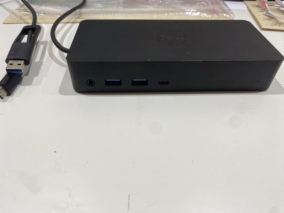 Dell D6000 Docking Station (USB-C) + 130W адаптер – отлично състояние