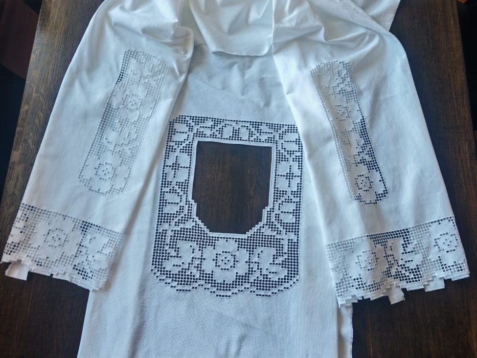 Vând costum popular de ciur