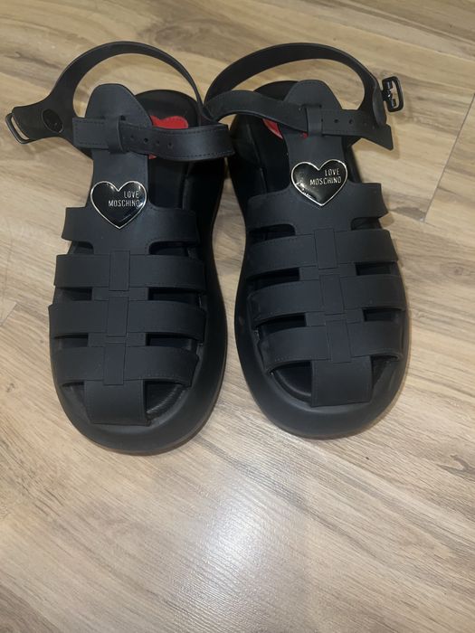 Love Moschino сандали