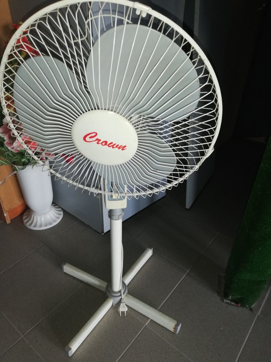 Vand ventilator.