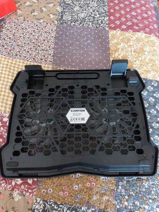 Охладителна подложка за лаптоп Canyon