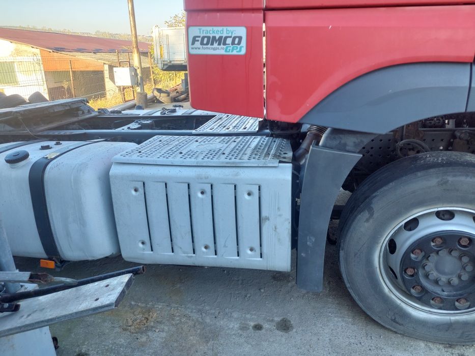 Vind Mercedes-Benz Actros 2015