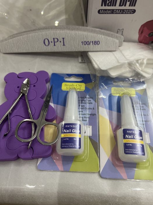 Manikyur uchun kerekli anjomlar