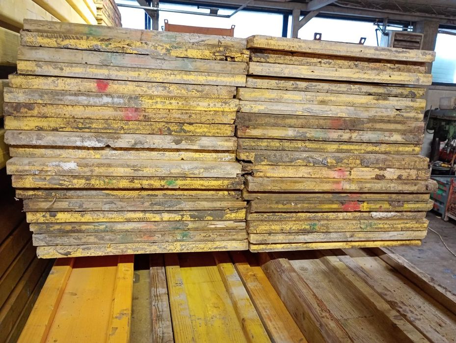 Vând panouri de cofrat  tip Doka ..80 ron metrul patrat.