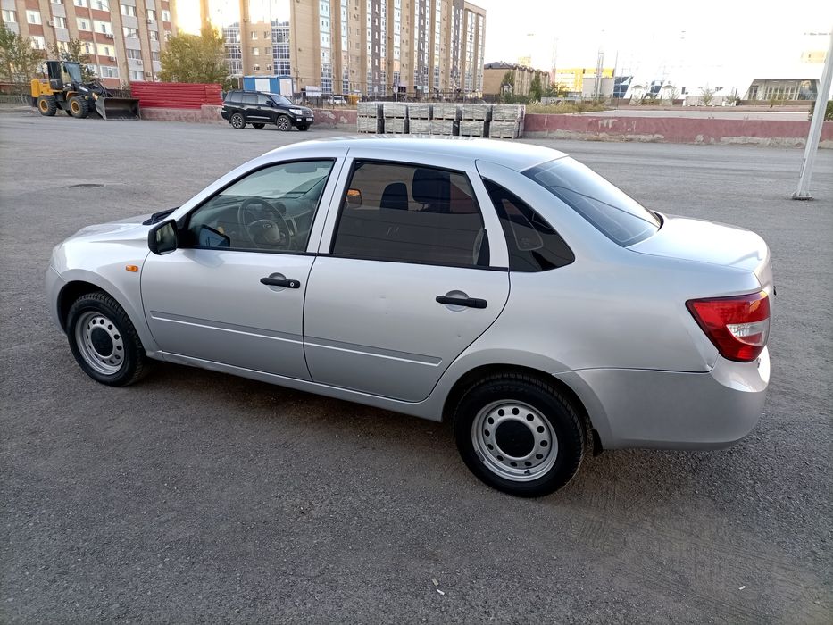 Автомобиль Лада Гранта