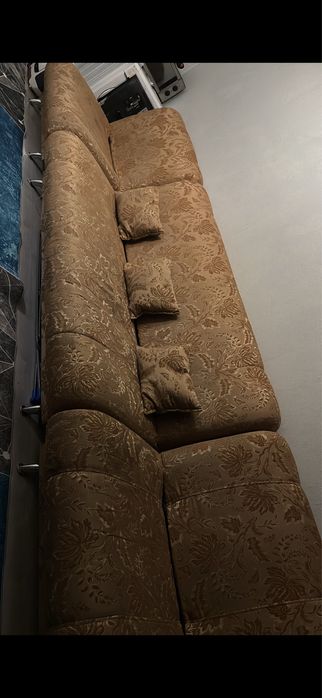 Продам диван в хорошем состоянии