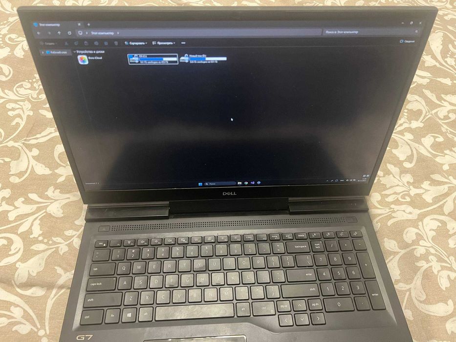 Dell G7 7700 • 17.3" • RTX 2070 • 300Hz • Гейминг лаптоп, отлично
