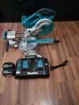 Makita DLS 714,circular pentru tăieri înclinate,pe acumulatori.
