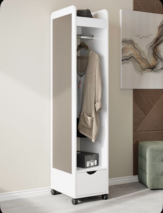 Напольная вешалка с зеркалом