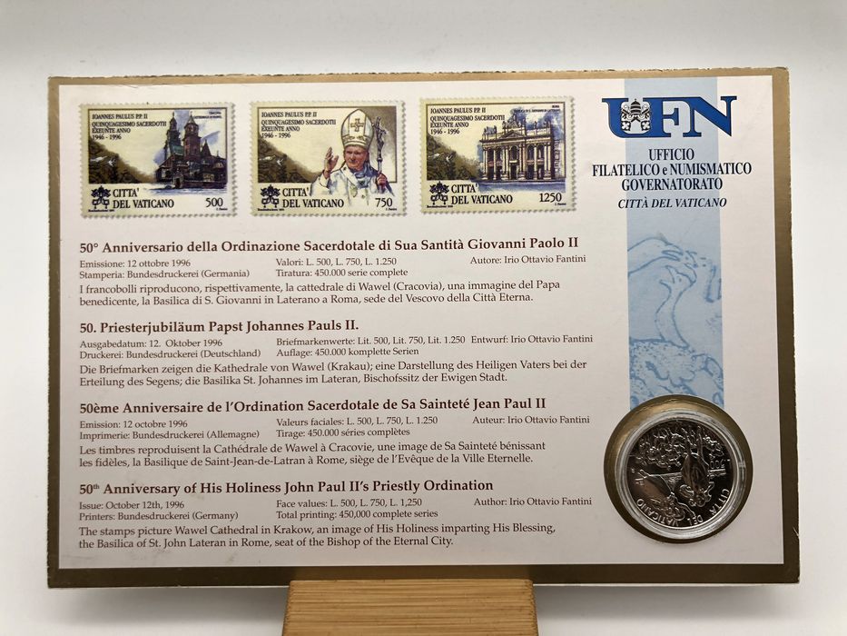 Сребро - 50 години от свещеническото ръкополагане на Йоан Павел II