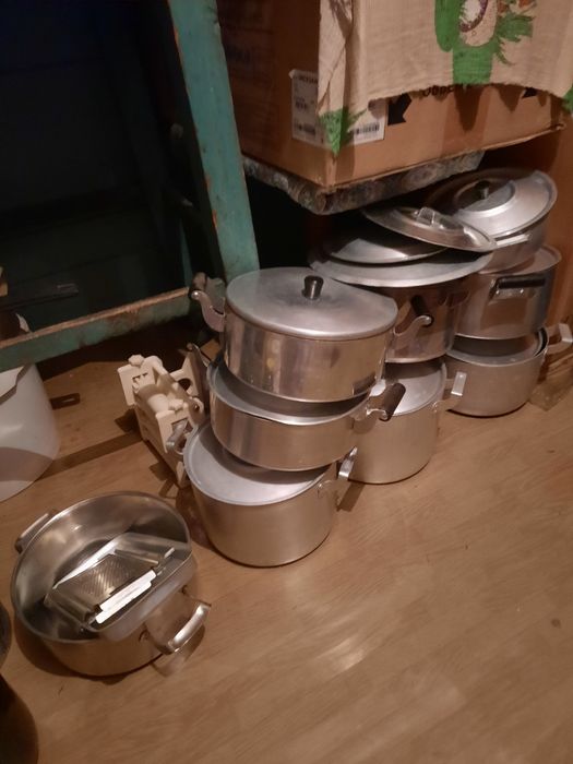 Кастрюли алюминевые