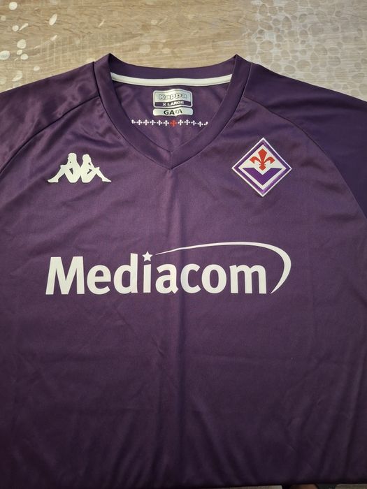Футболен екип на FIORENTINA