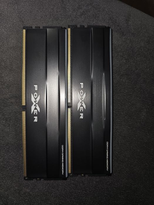 Memorie RAM DDR 4, 3200 Mhz, CL 16, RGB Powrler X