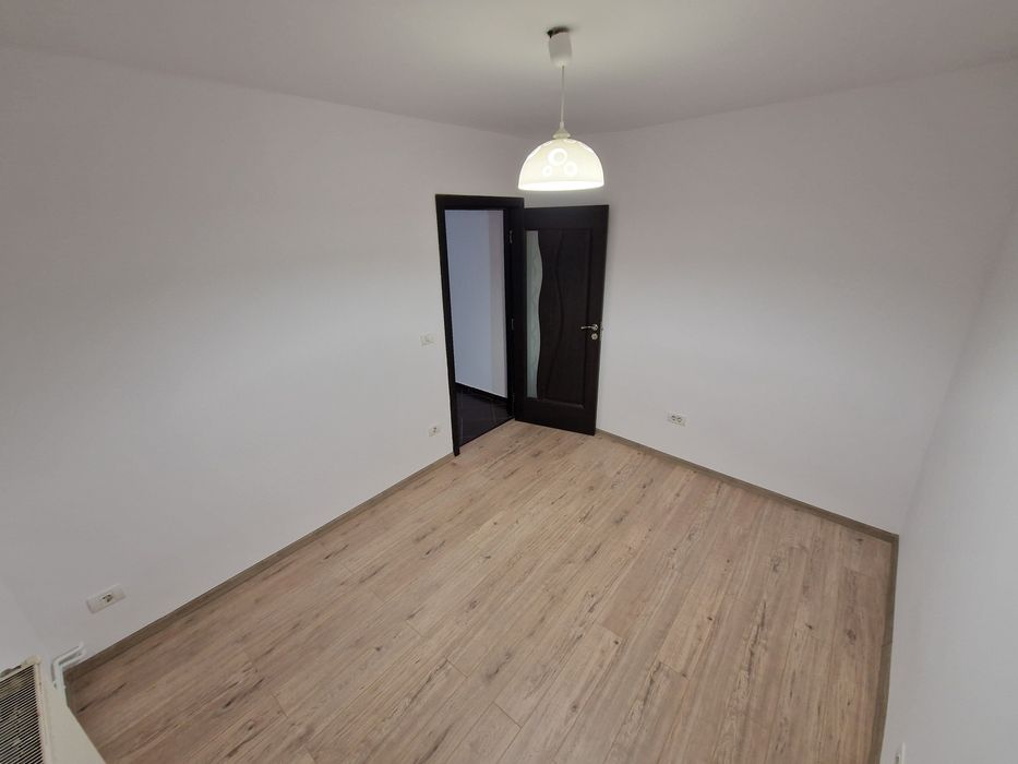 Proprietar, 3 cam, dec, Judetean