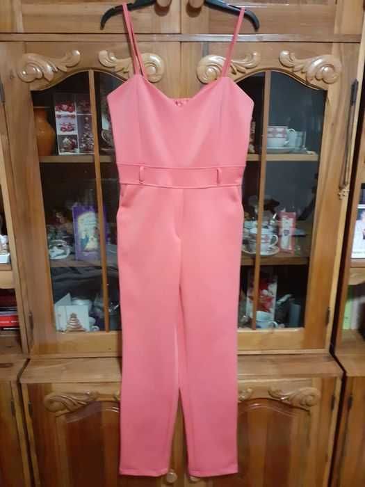 Salopetă roz mărimea S-M