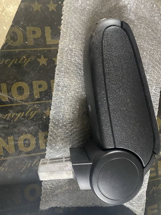 Продавам универсален подлакъдник