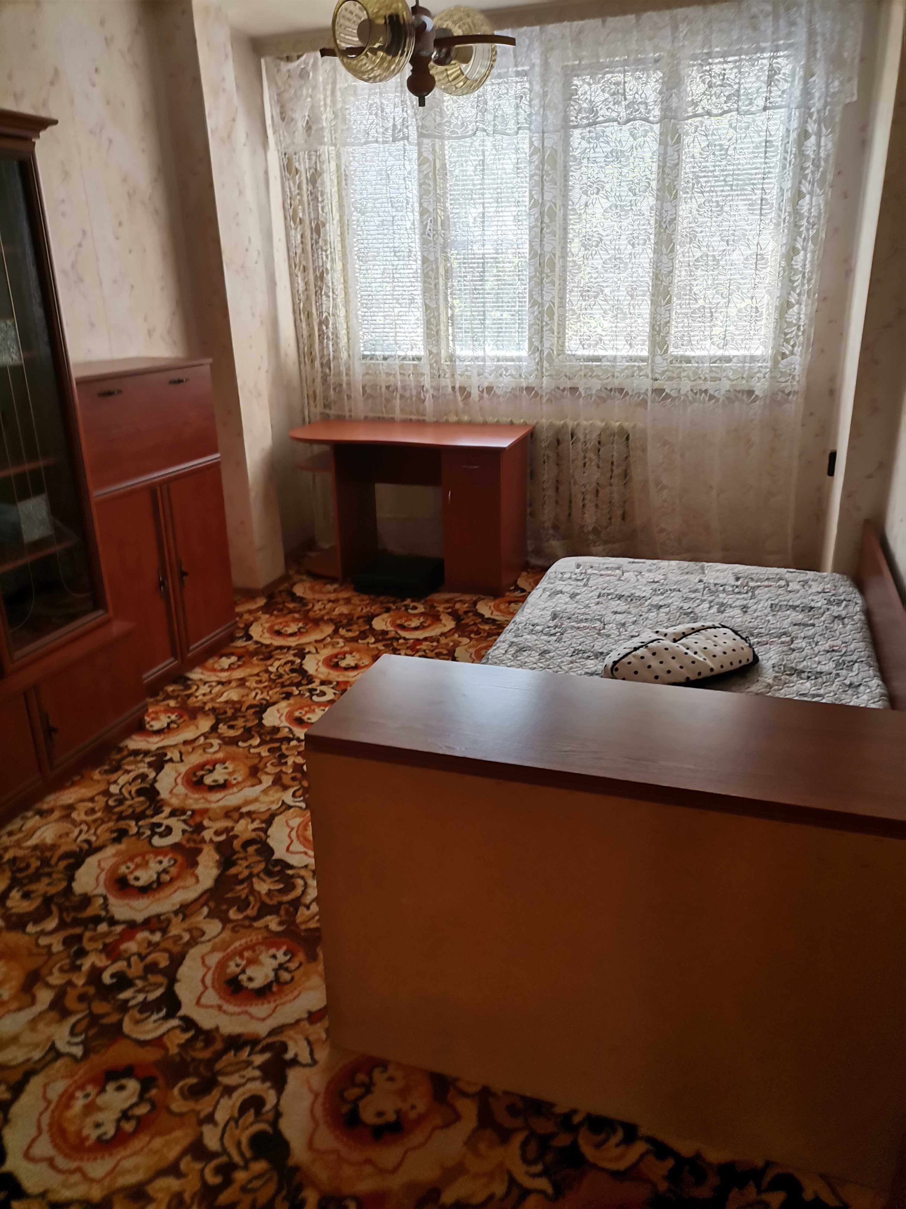 Тристаен обзаведен апартамент в град Севлиево