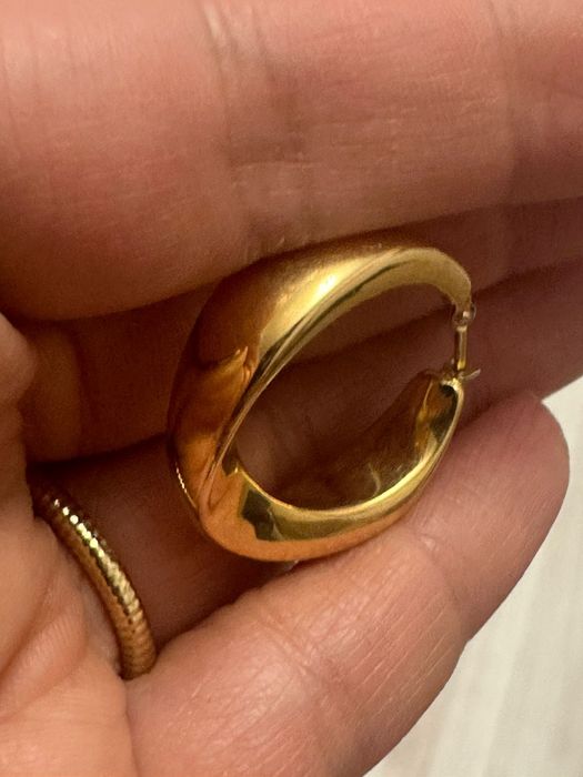 Продам серьги,бренд