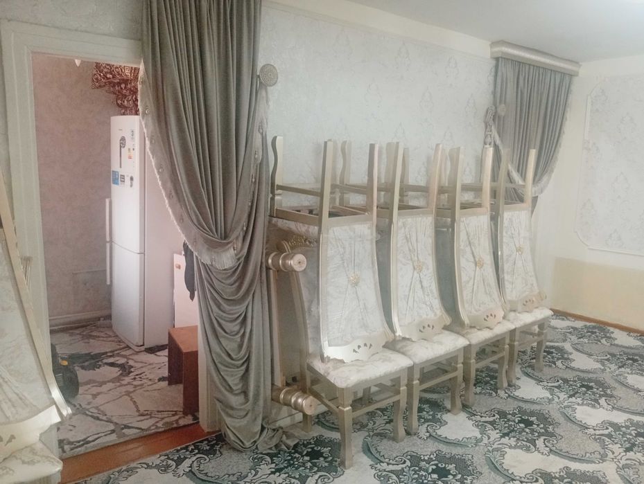 Uy sotiladi dbovy 2xonali