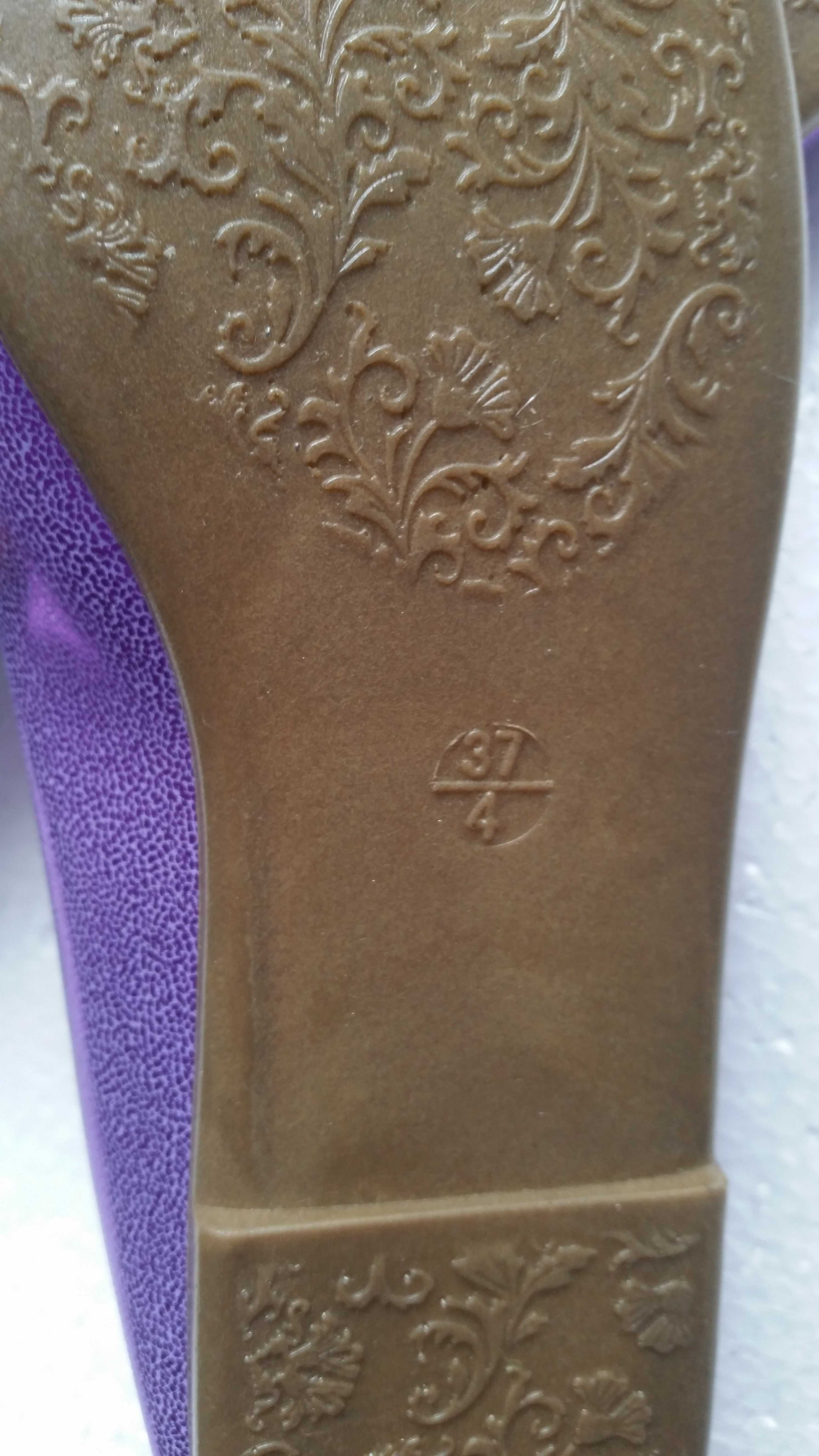 balerini  dama  marime 37  marca " pepperts "