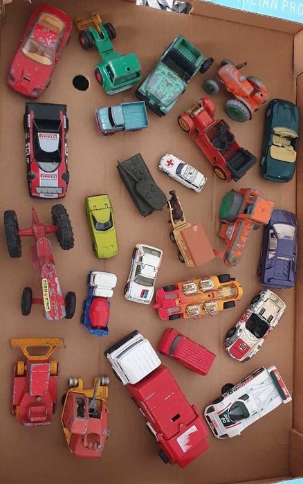 Matchbox и други ретро колички, играчки и модели