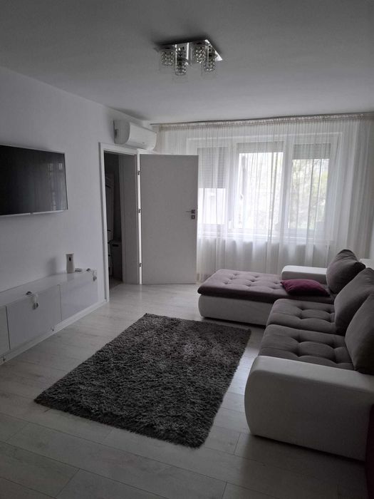 Inchiriez apartament ultra-central