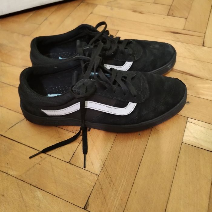 Кецове Vans от естествен велур