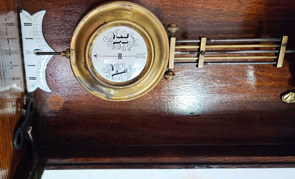 Ceas de perete cu pendula