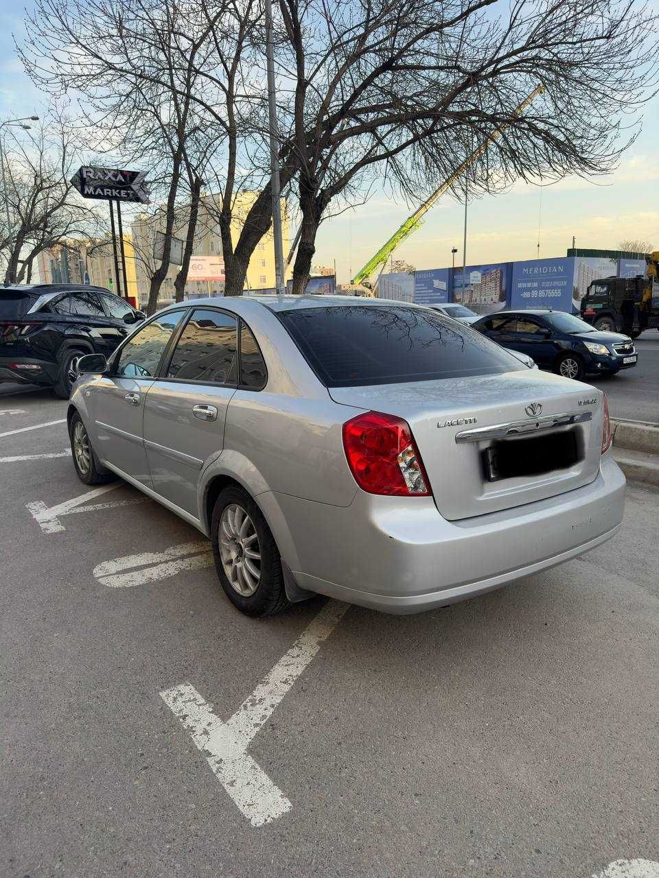 Продаю Daewoo Lacetti (Оптра) 1.6