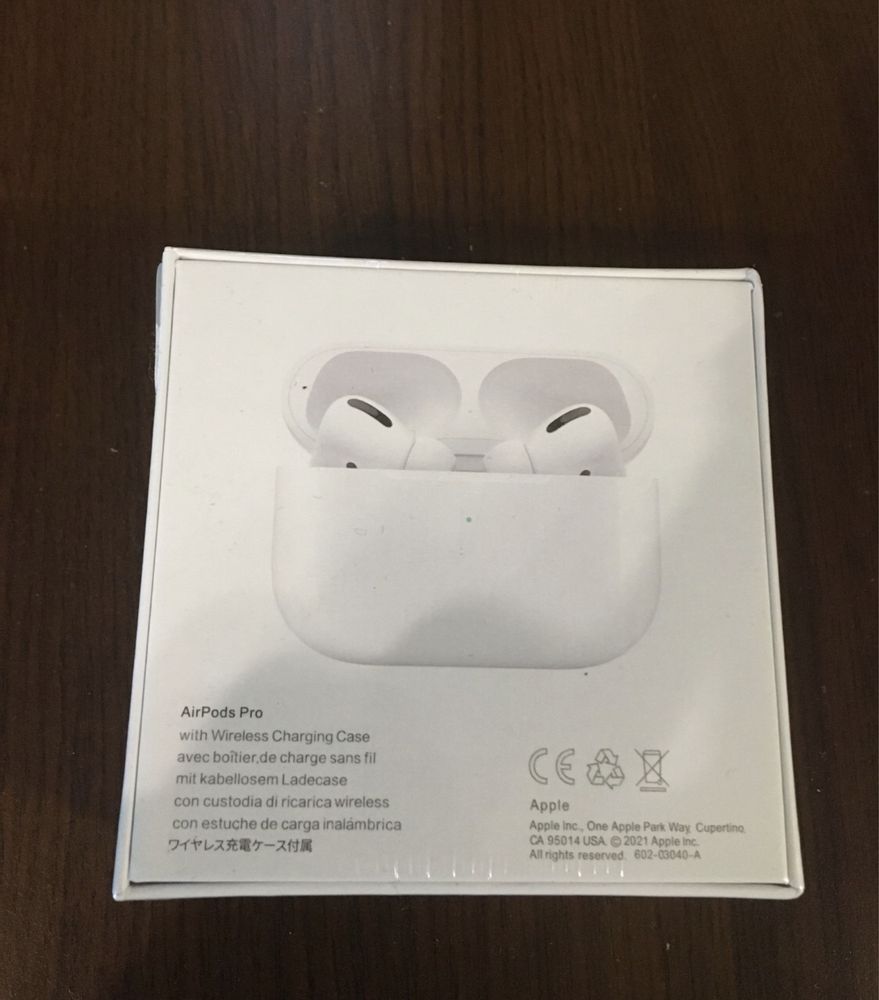 Слушалки AirPods Pro