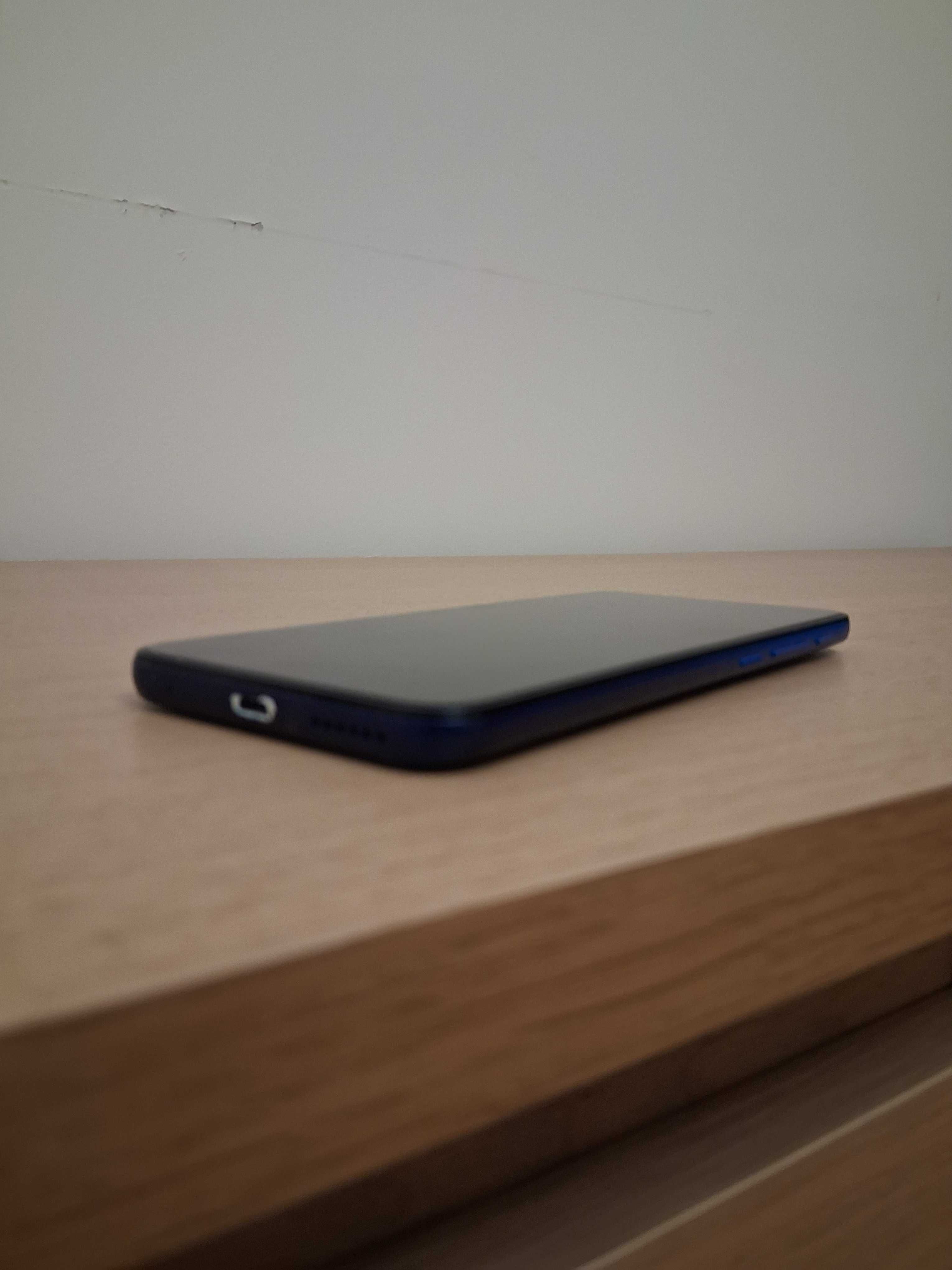 Топ телефон Motorola e7 plus