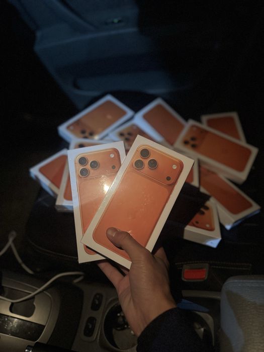 Телефон Iphone 17 Pro max