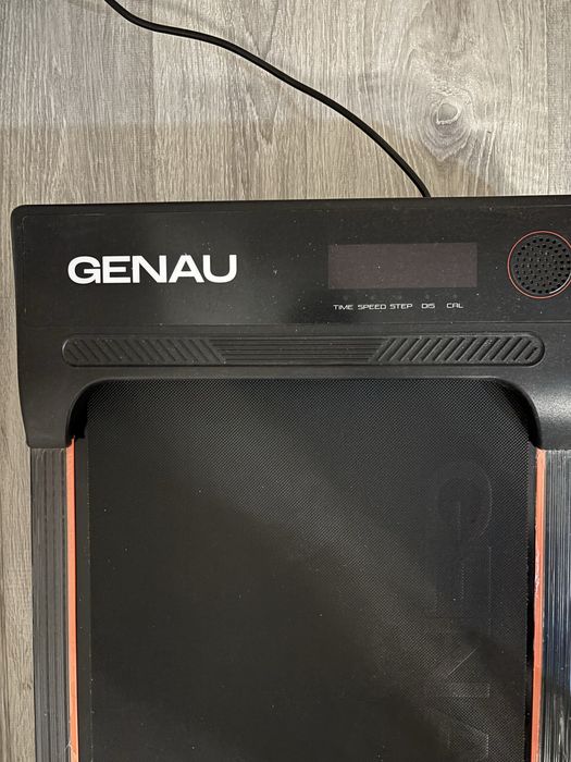 Беговая дорожка Genau Stride