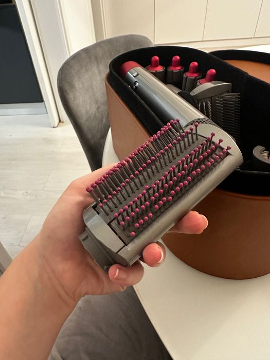 Dyson airwrap complete