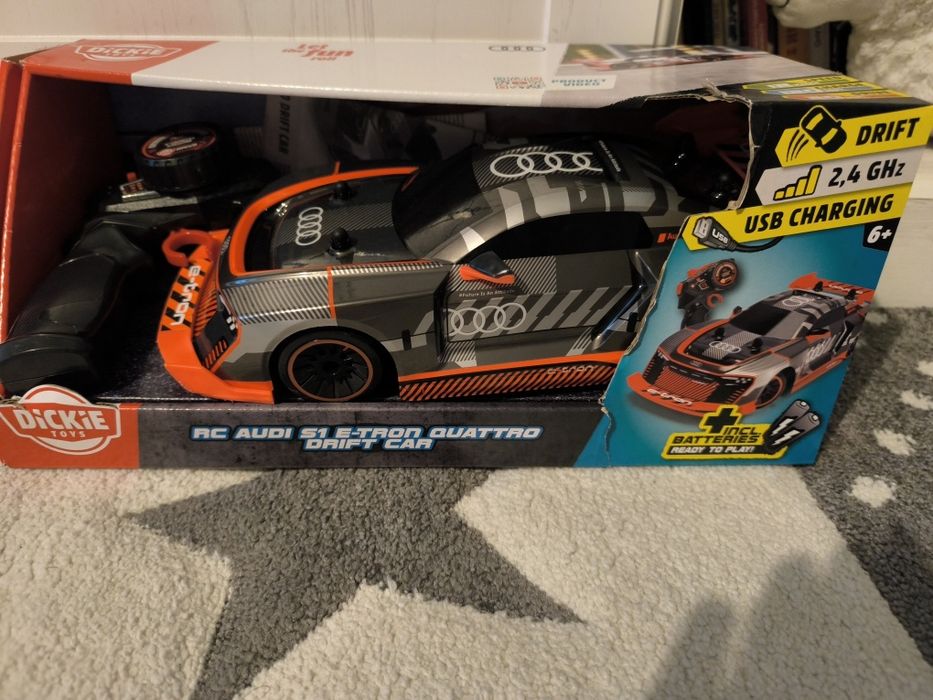 Audi Dickie toys кола за дрифтове, с кутия