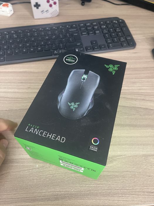 Razer Blackwidow Chroma V2, Razer Lancehead, Razer Tiamat 2.2 v2