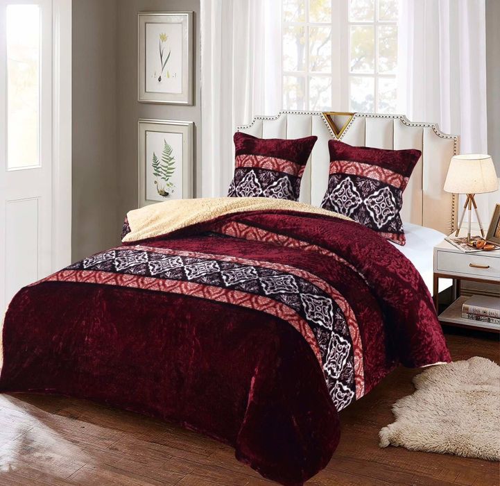 Pilote tradiționale groase cu blană