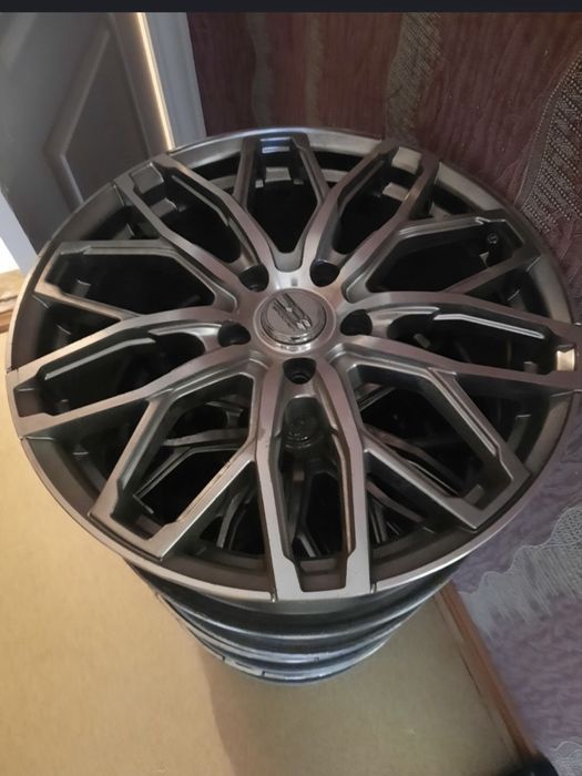 Продам диски на 18 5•100