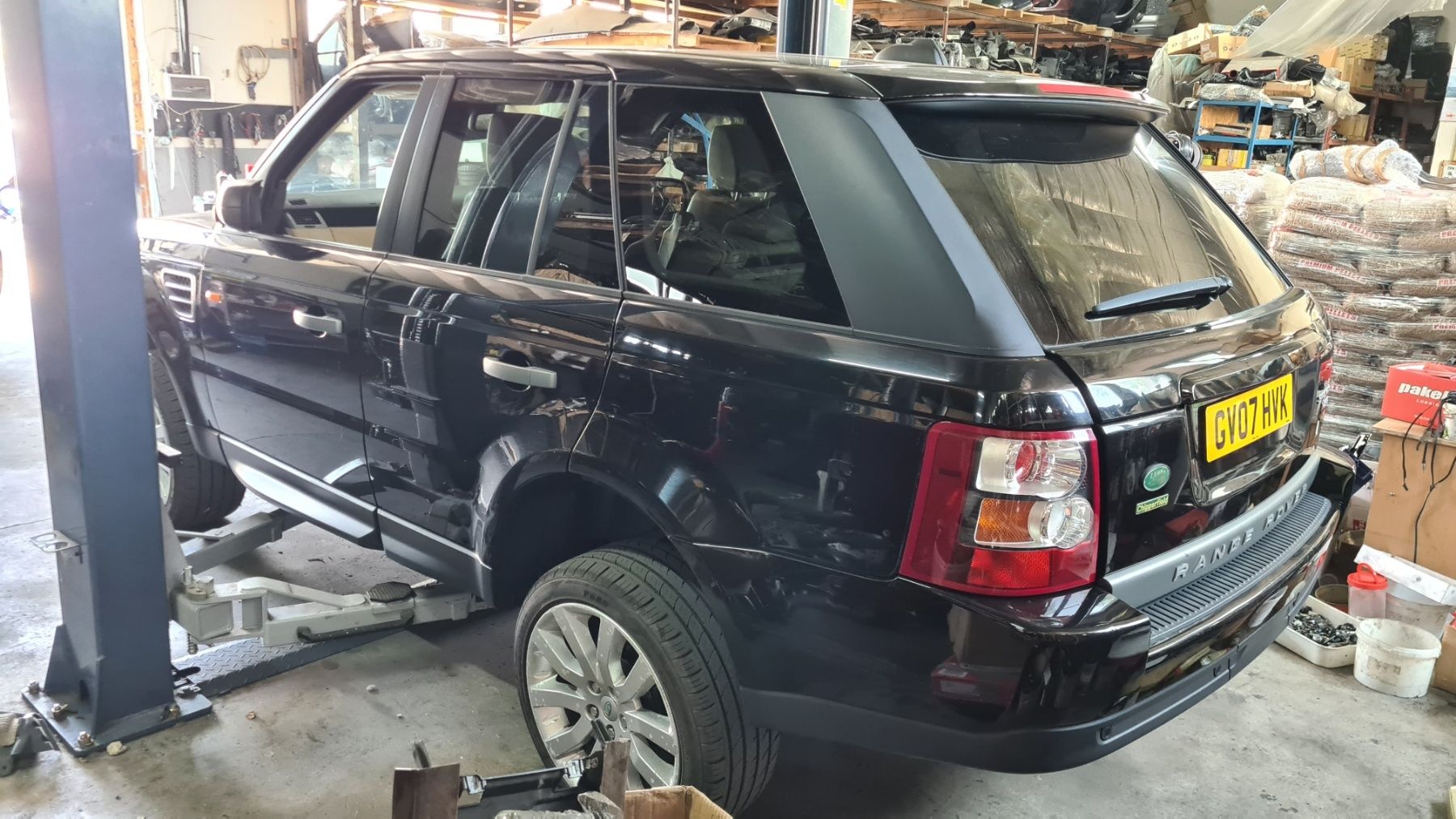 На Части Land Rover Range Rover Sport 3.6 TDV8 хладилник Дистроник