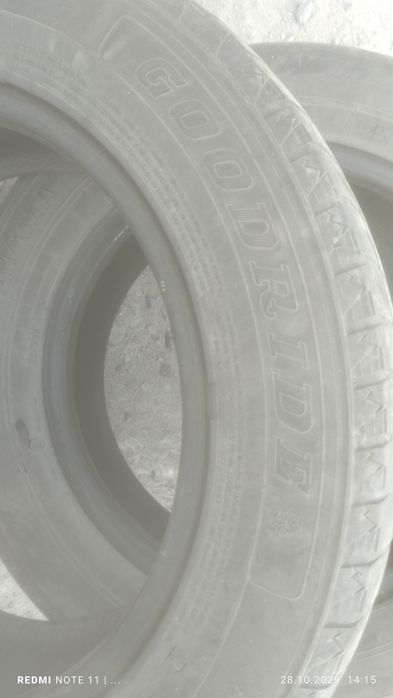 Продам шины пара летних и 1 зимняя