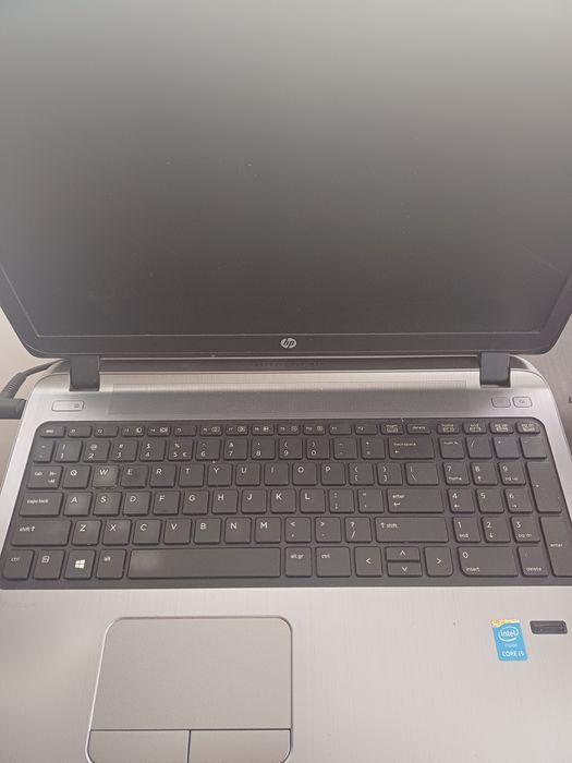 Laptop        HP