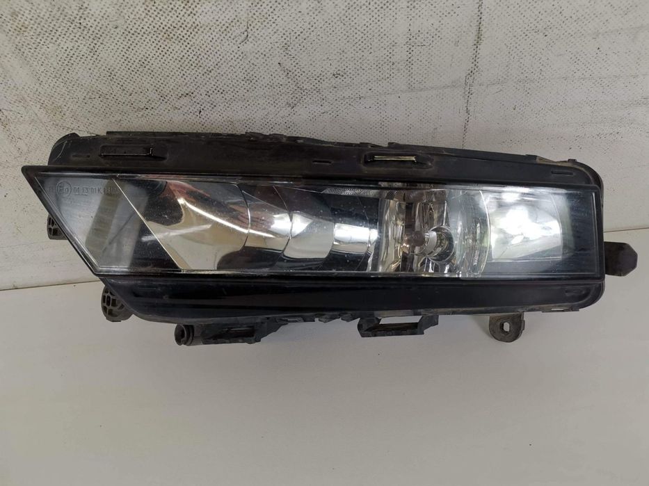 Proiector Ceata Stanga Skoda  Octavia 3 2013 2014 2015 2016 2017 Combi
