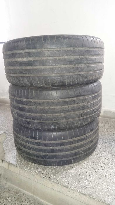 Гуми DUNLOP 245/40/ZR18