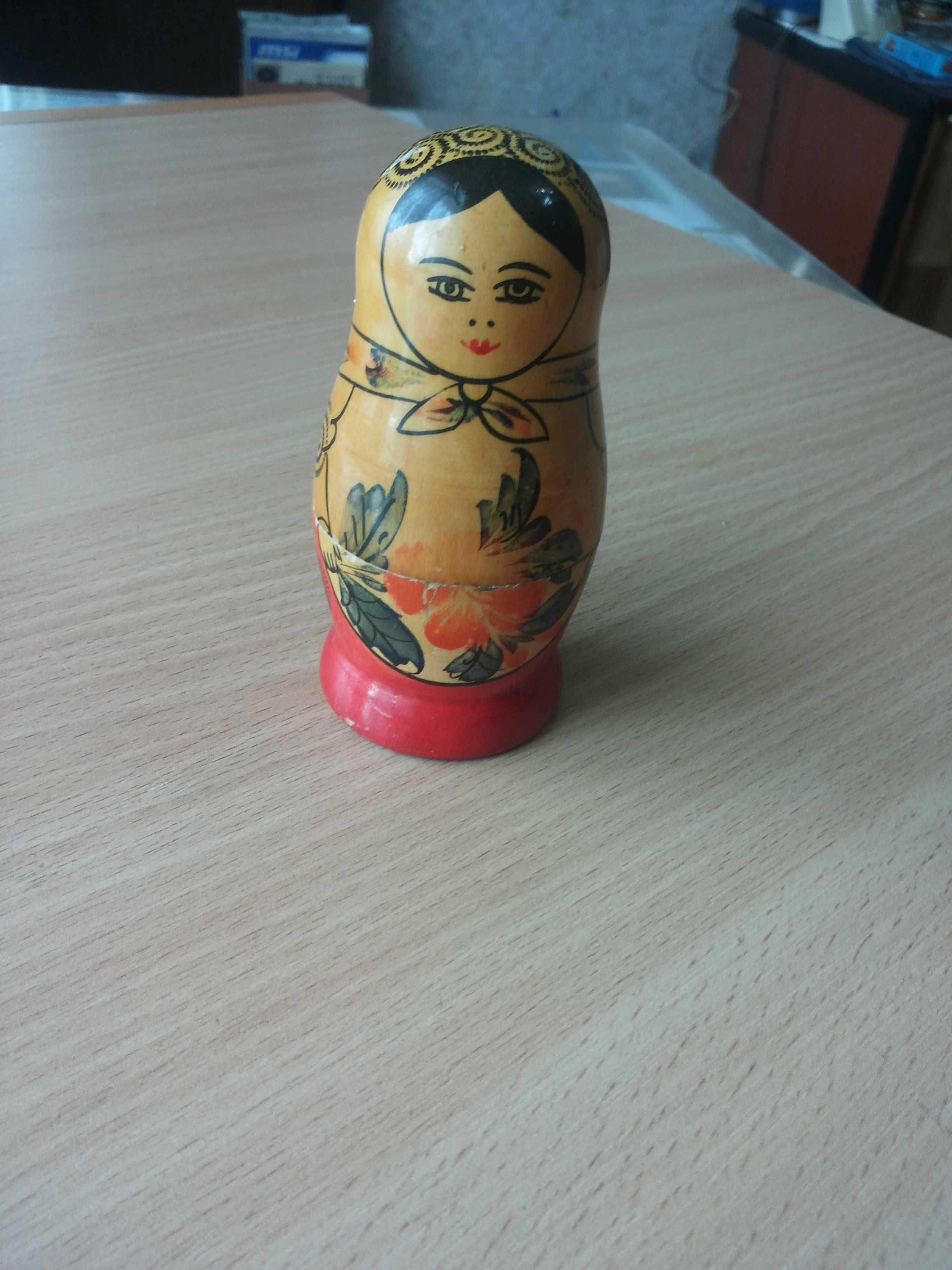 Матрешка деревянная расписная кукла