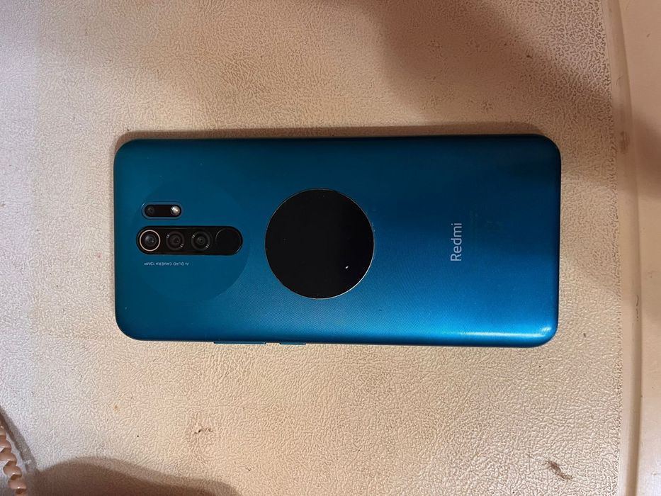Продам телефон редми