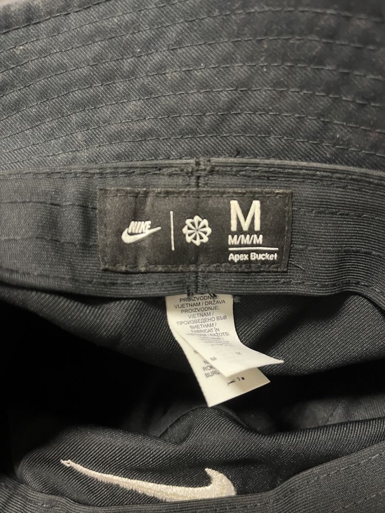 Nike шапка идиотка