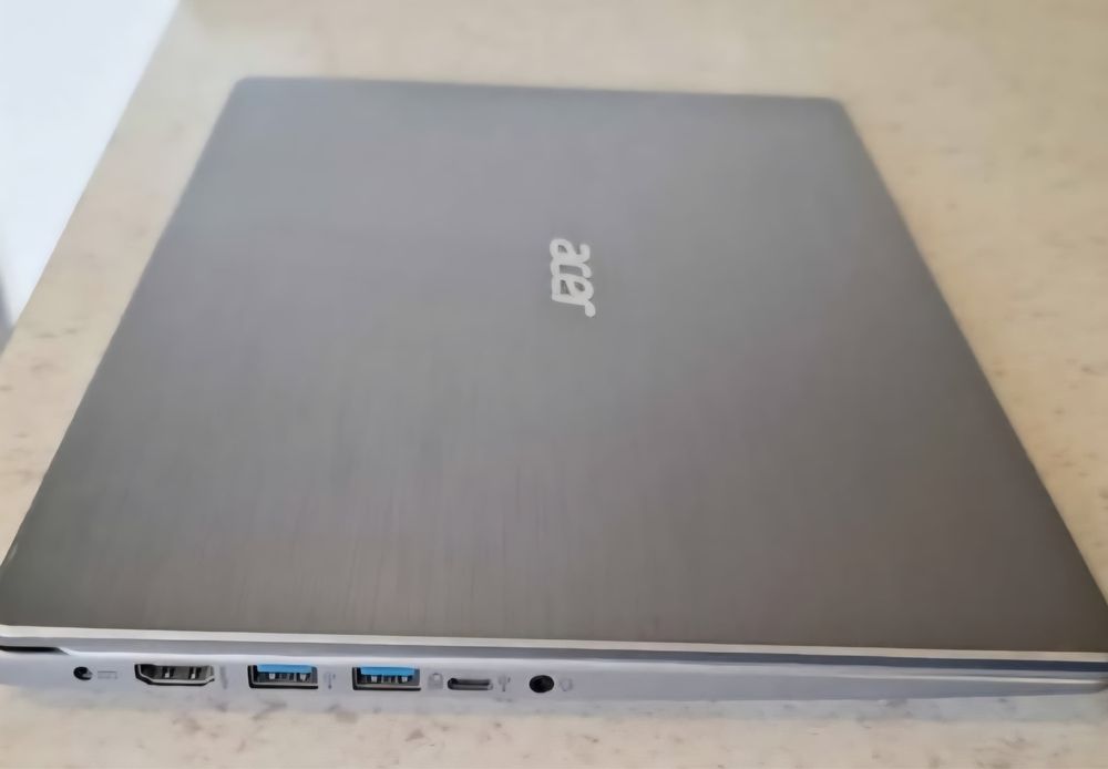 Vând laptob acer performant!