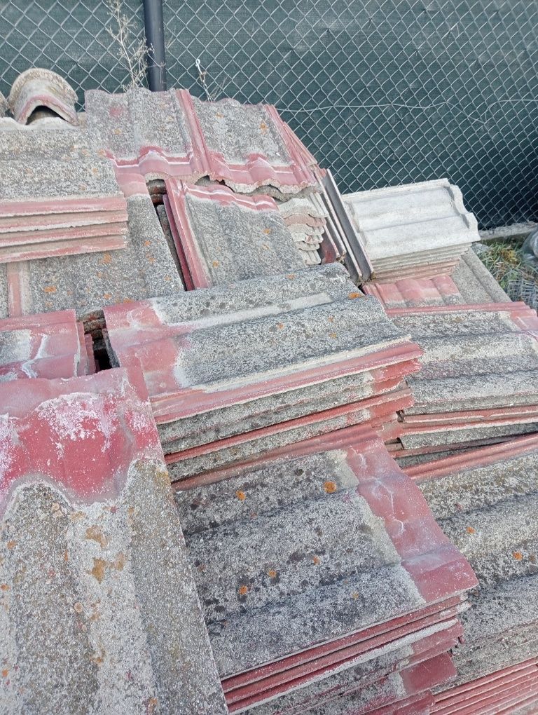 Țiglă din beton în stare bună 1 lei